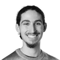 Black and white headshot photo Ethan Solodukhin.