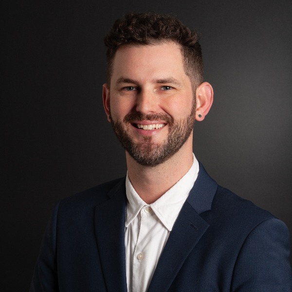 Jason Listman headshot