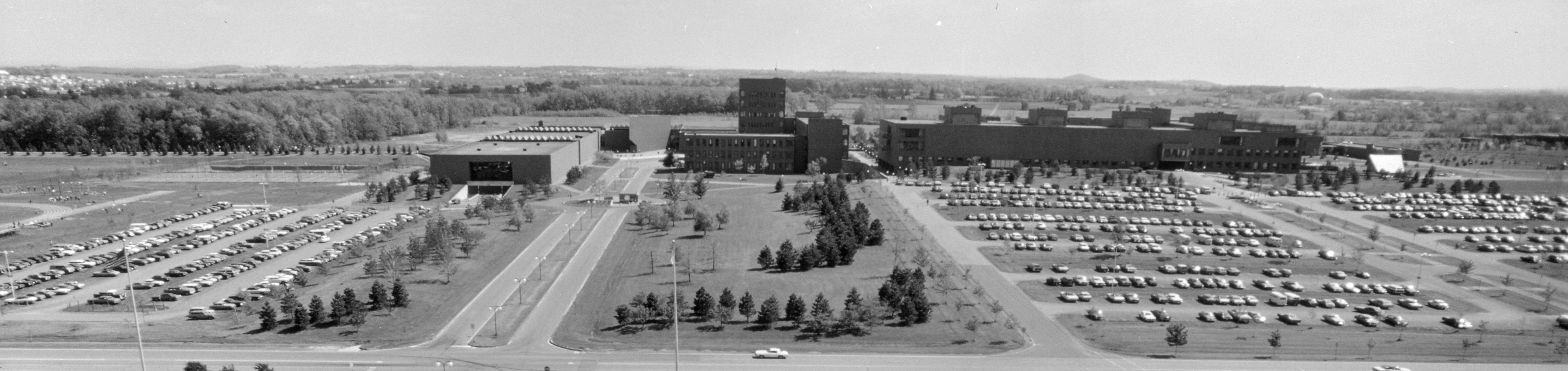 Black and white photo of the RIT campus in 1976
