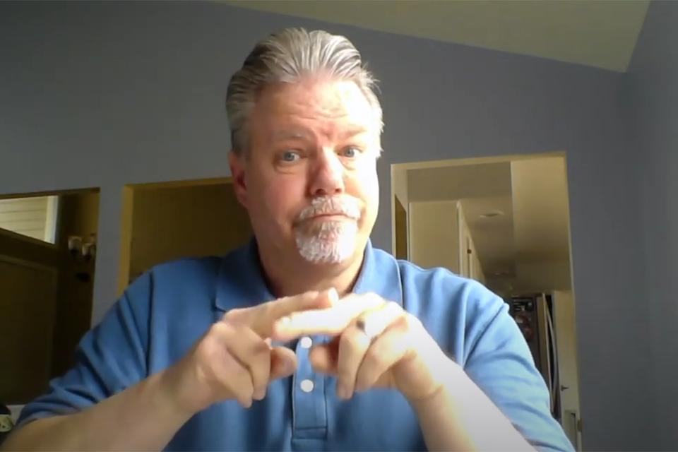 Man signing to camera about SAISD facts week on topic of drugged driving.