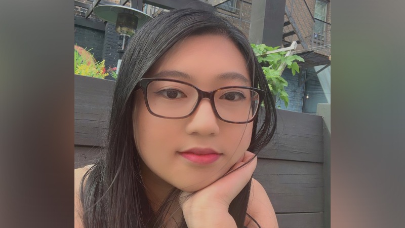 Portrait of Thuy Vo