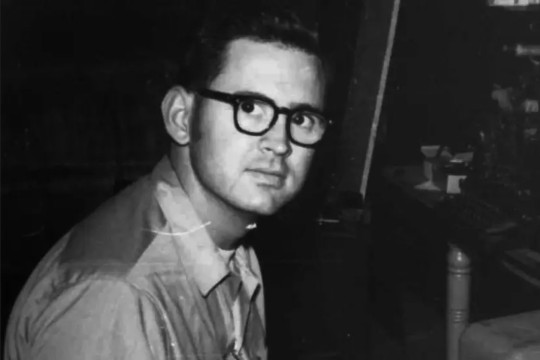 black-and-white photo of Paul Taylor.