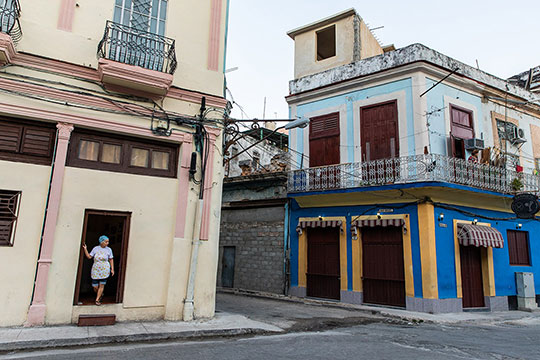 'storefronts in Cuba.'