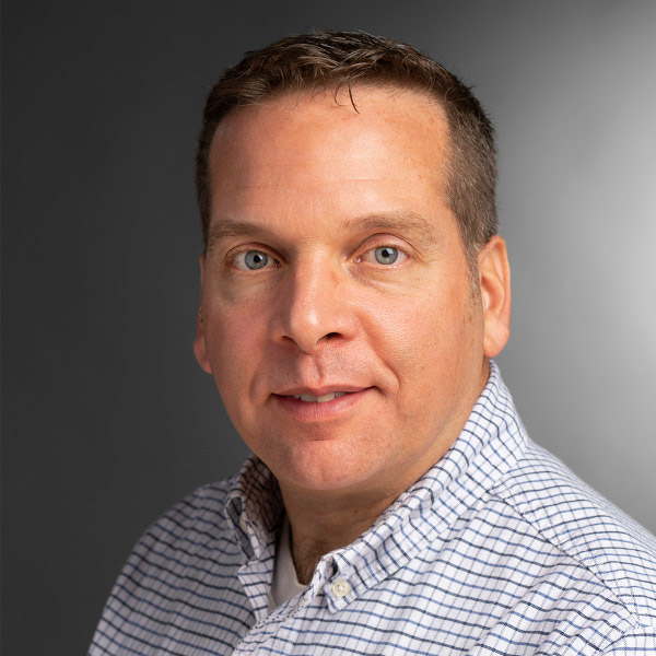 Gary Molinari headshot