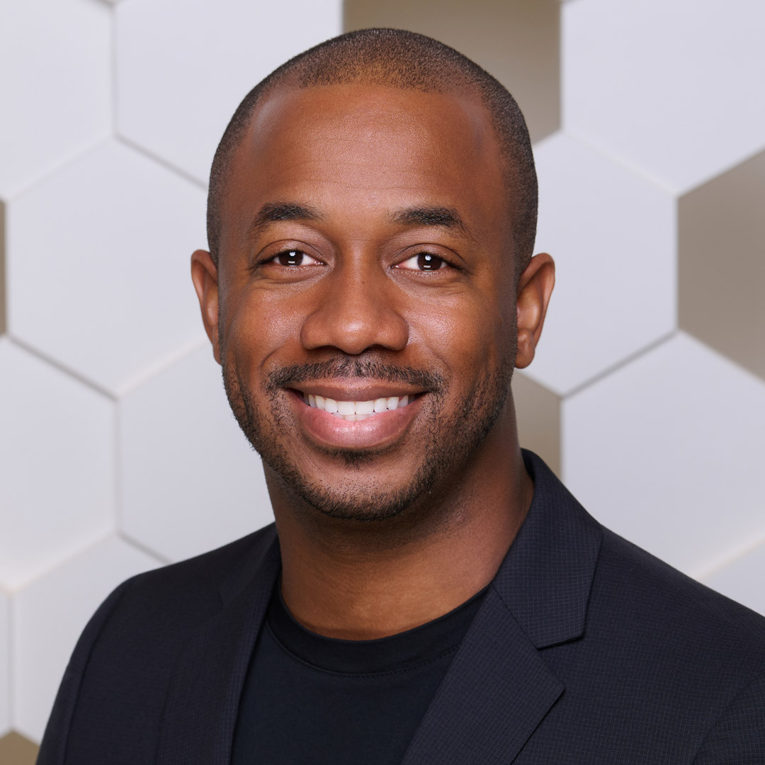 Arthur Deane headshot