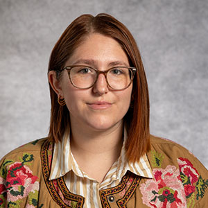 headshot of Taylor Evans