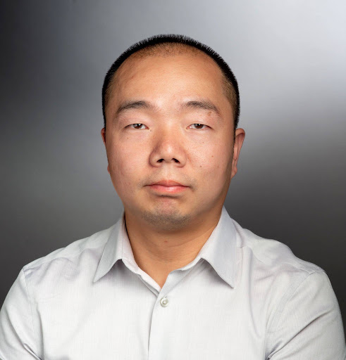 headshot of Dr Zhongwang Duo