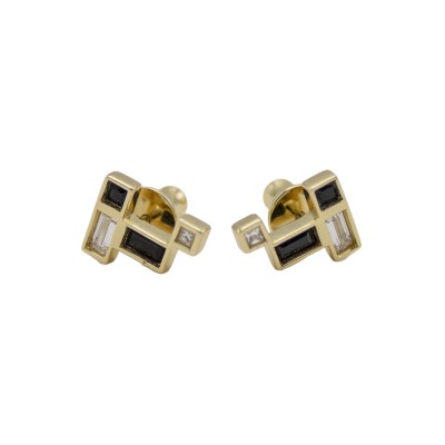 gold geometrical earrings with onyx and white stones