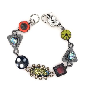 a mixed bead and bezel set glassåç shard link bracelet.