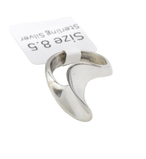 a sterling silver twist swirl ring