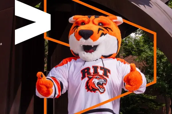 ROAR ad with RITchie