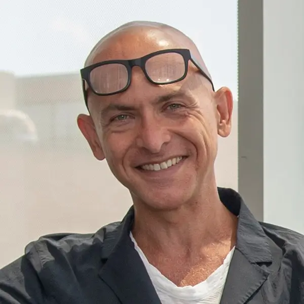 Headshot of Josh Owen.