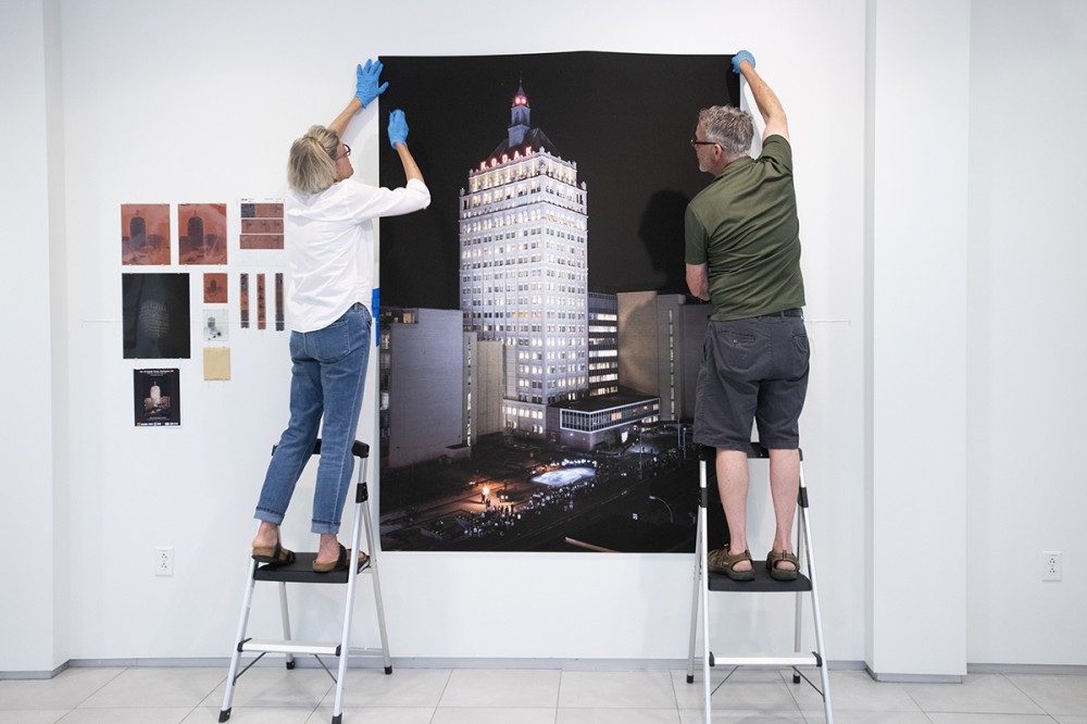 hanging a print