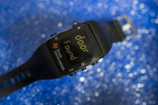 Picture of a watch displaying "Door found"