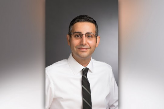 A headshot of Parsian Mohseni.