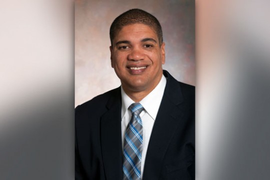 Headshot of Gary Moxley