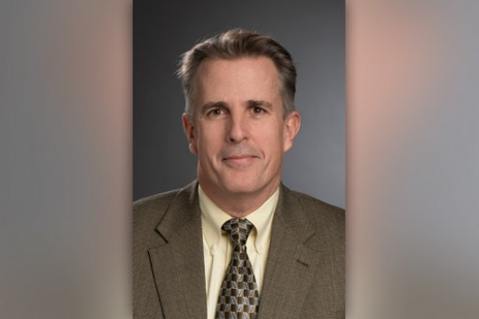 portrait of Bruce Smith.