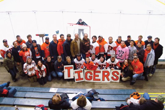 Picture of Alumni gathered at event