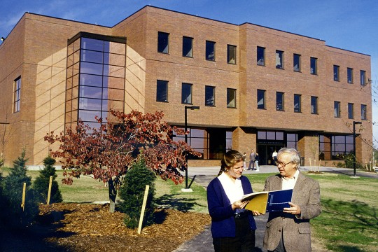 The newly completed Chester F. Carlson Center for Imaging Science in 1990.