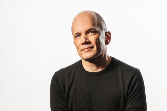 portrait of architect Michael Maltzan.