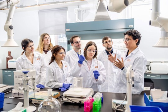 'Jairo Diaz Amaya (right) works with students in his Soft Matter Signaling Lab'