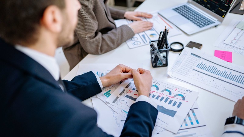 person doing financial analysis