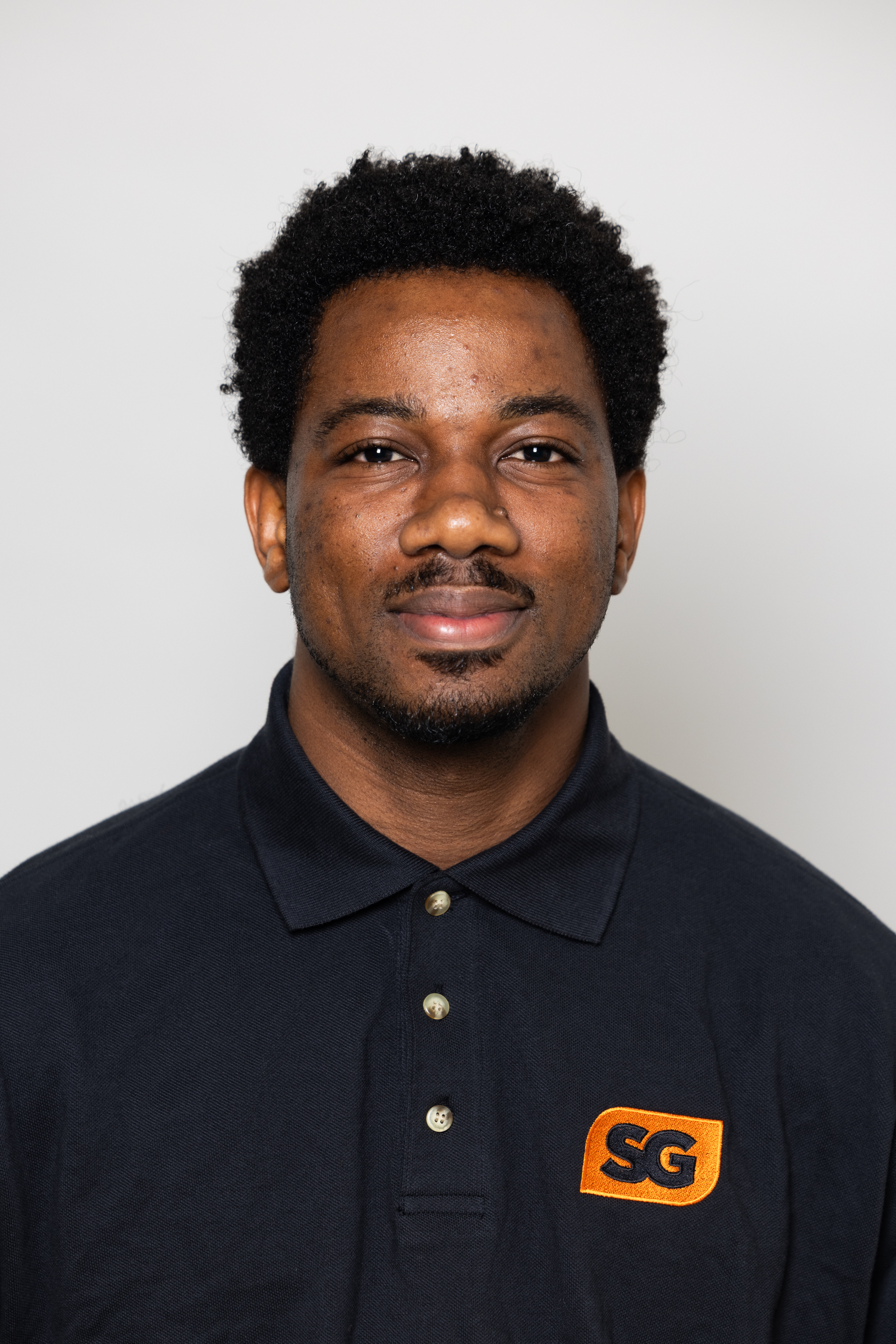 Headshot of Chibuikem Iheonu.
