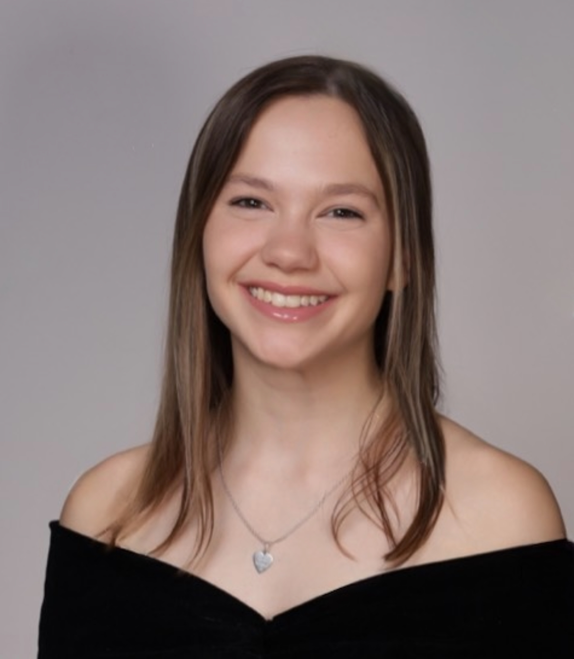 phto of julianna foster