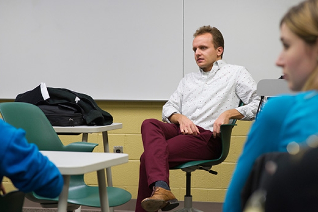Professor teaching in classroom 