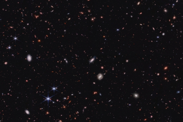 mage for the CEERS survey is filled with galaxies.