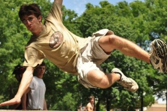 Picture of person doing parkour
