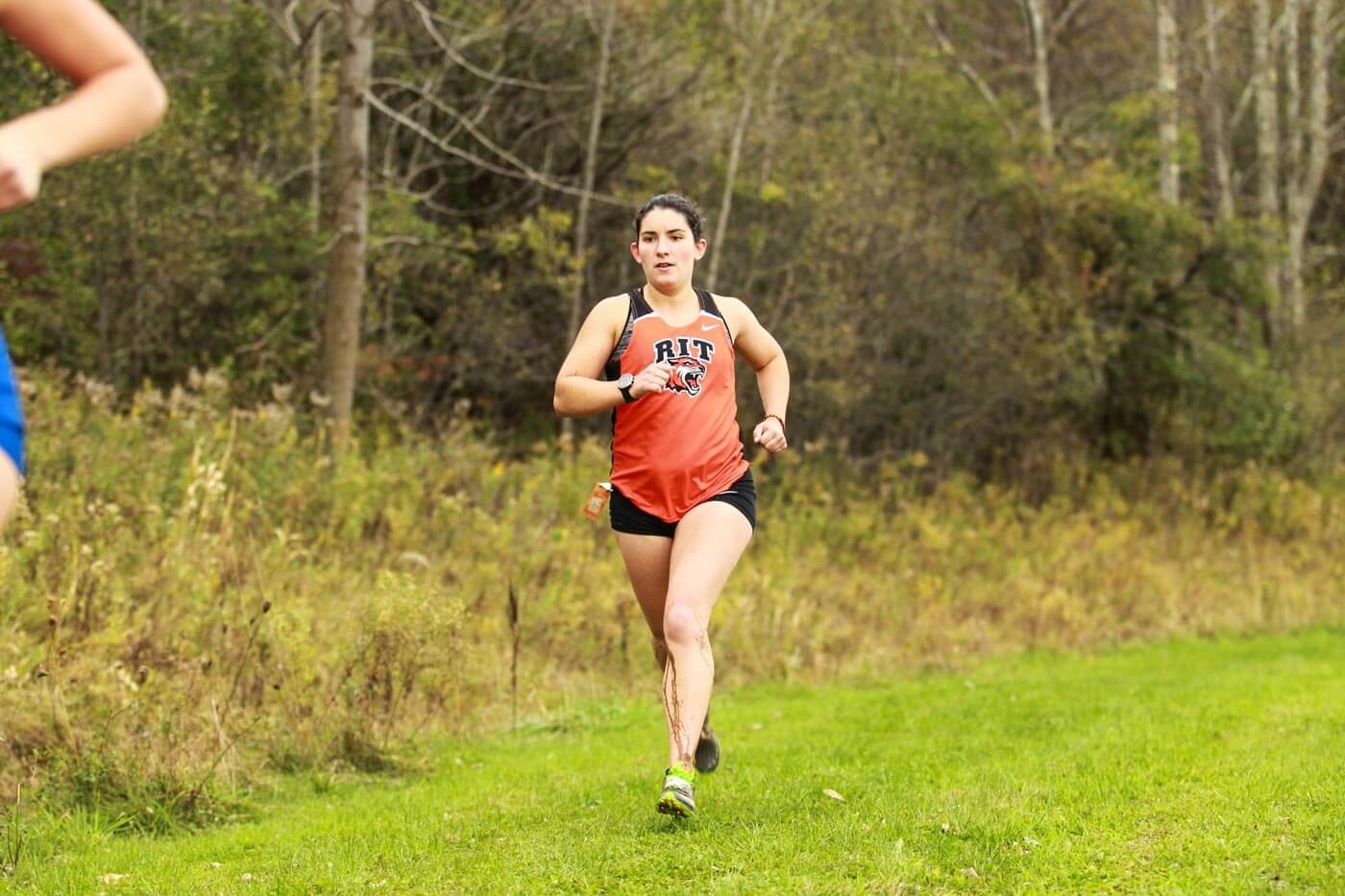 Julia Provenzano running in an event