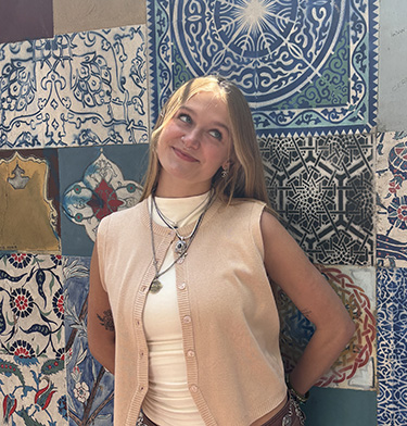 Evan Arnold headshot 