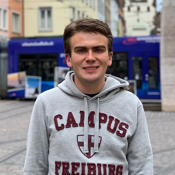 Matthias Hausman Headshot 