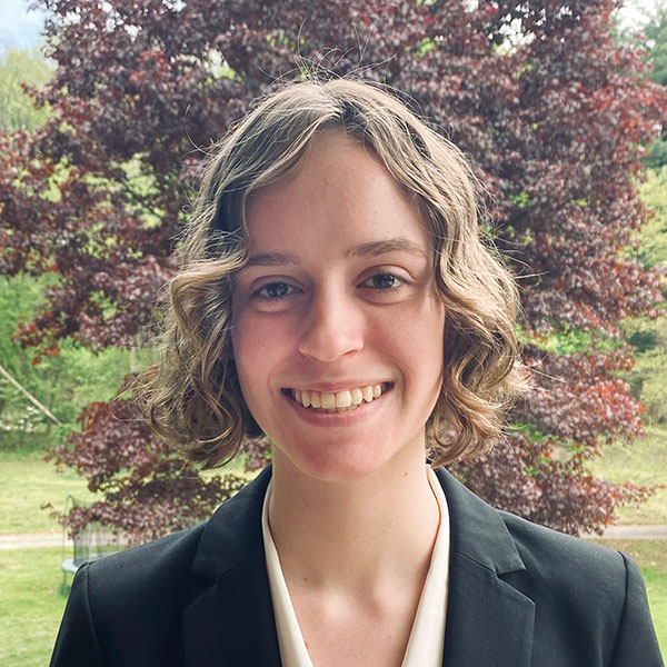 Sherry Robinson Headshot 