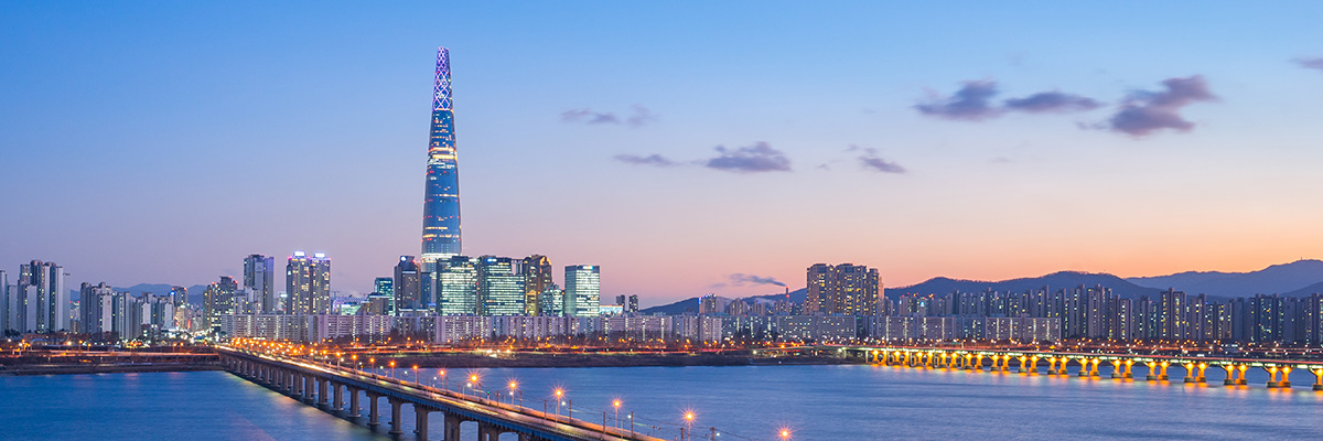 Evening sunset panoramic view of Seoul