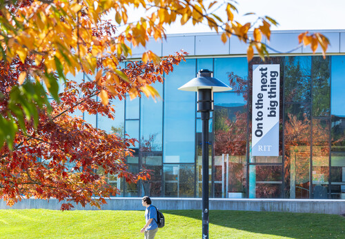 Fall leaves in front of USC building on campus.