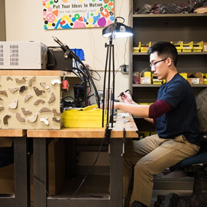 Student working in Makerspace.
