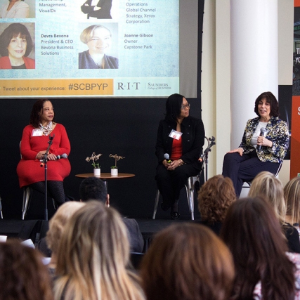 panel of women business leaders.