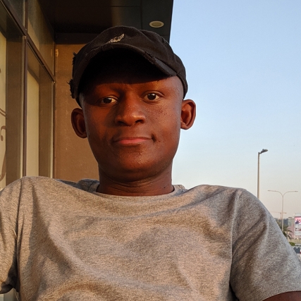 enrironmental portrait of JayShaud Potter.