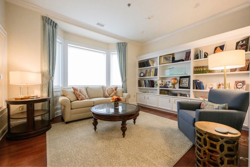 a lounge area inside the Lobozzo Alumni House
